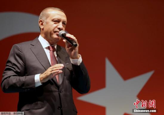 埃尔多安讲话视频埃尔多安（Recep Tayyip Erdogan）是土耳其的前总统，关于他的讲话视频，您可以尝试在一些正规的视频网站或政府官方网站上搜索埃尔多安讲话视频或Recep Tayyip Erdogan speech video等关键词，可能会找到相关的视频。